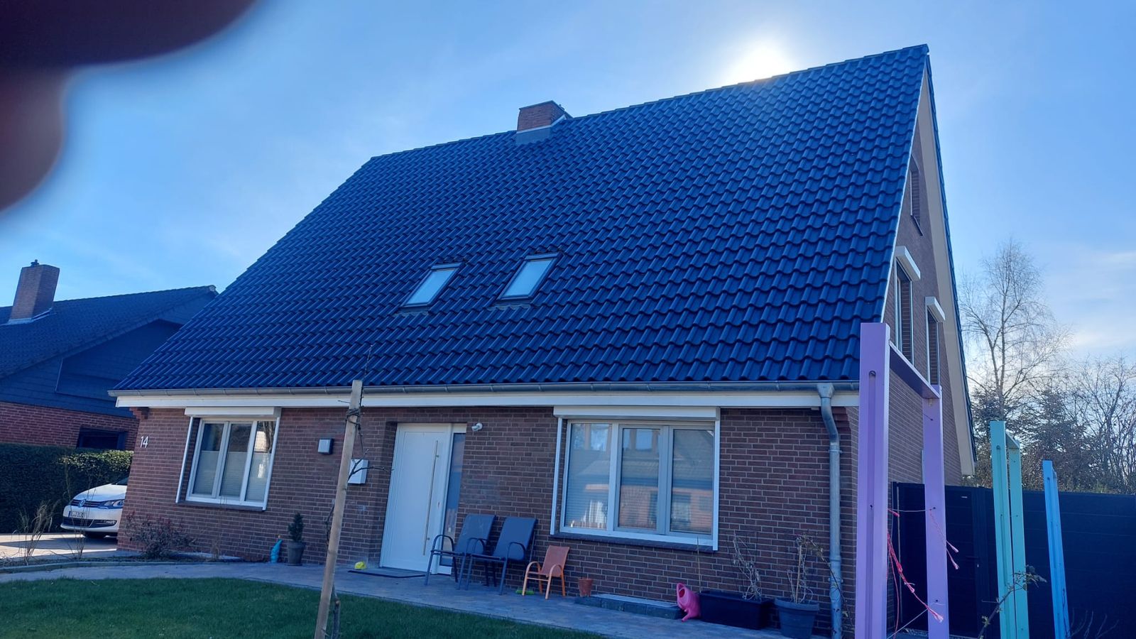 Wohnhaus mit neuem Ziegeldach in der Region Hude bei Oldenburg, eingedeckt von Thomas Weerts